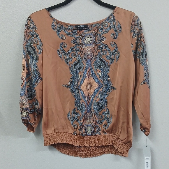 Apt. 9 Tops - Nwt Apt. 9 Women's Brown Paisley Top Size Small Petite